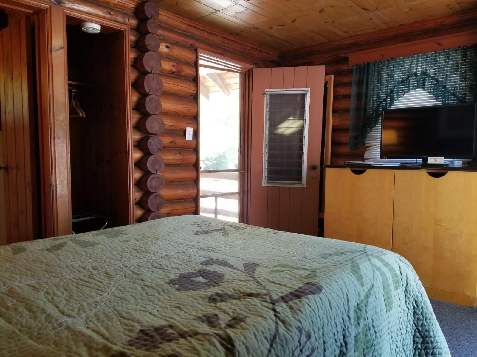 Seven Dwarfs Cabin - On The Brook Cabins Lake George Exterior foto